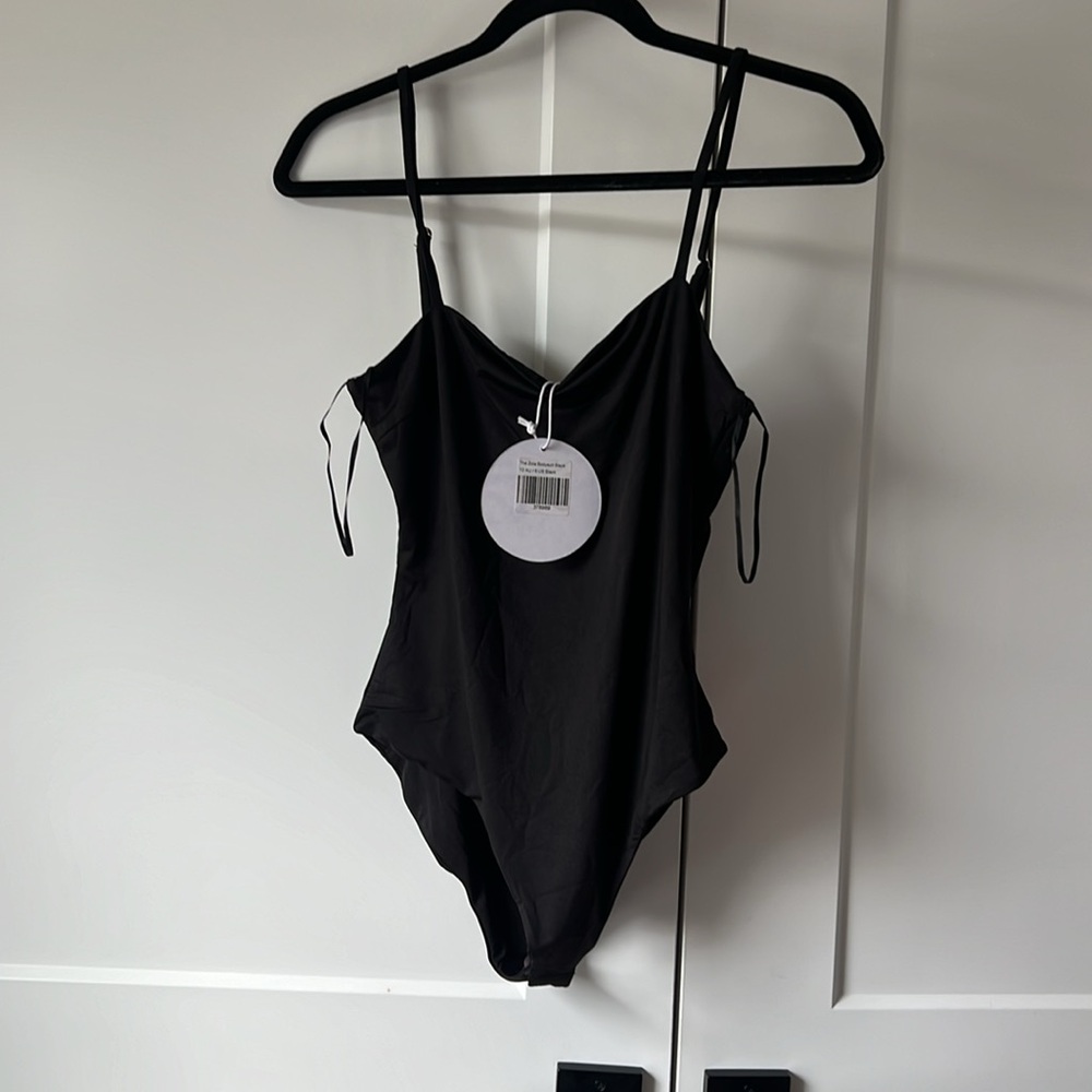 Princess Polly Nola Bodysuit in Black ๐ - Picture 3 of 5